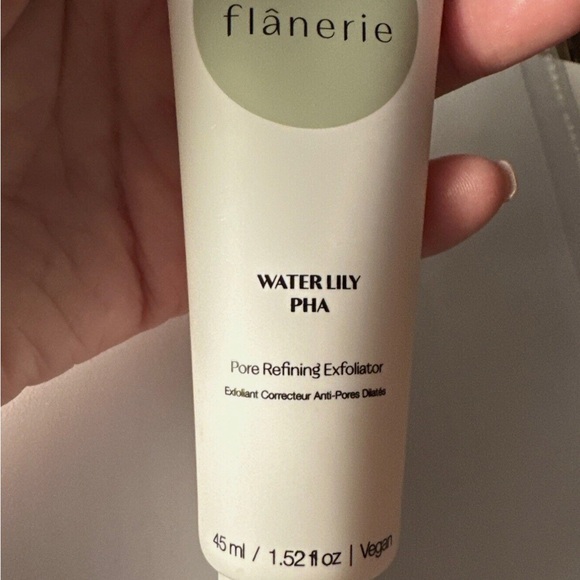 🌟BRAND NEW🌟 FLANERIE Water Lily PHA Pore Refining Exfoliator 🌟FULL SIZE🌟 - Picture 8 of 9